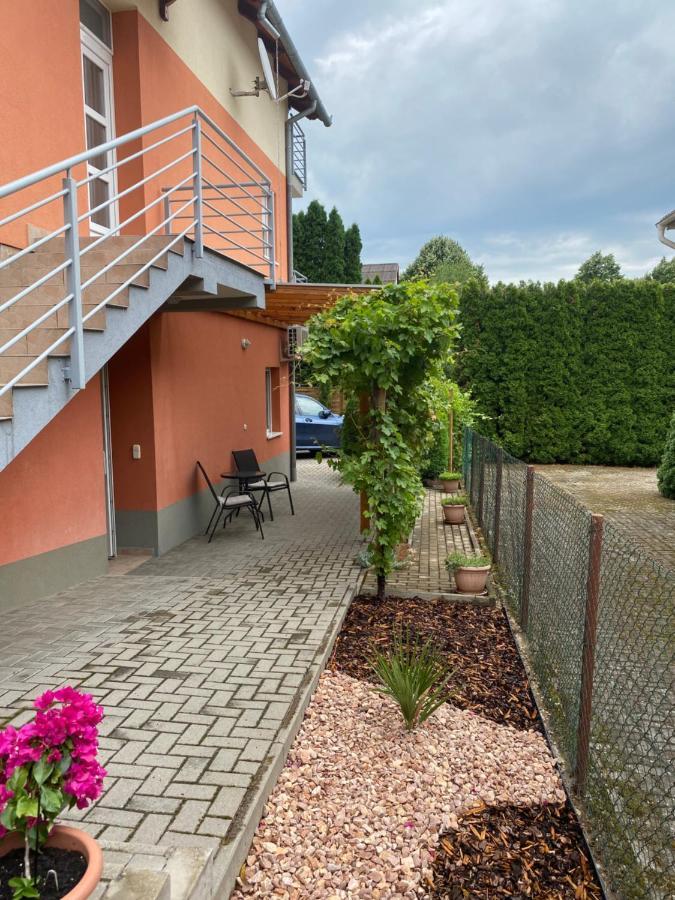 ザラカロシュBonita Apartmanhazアパートメント エクステリア 写真